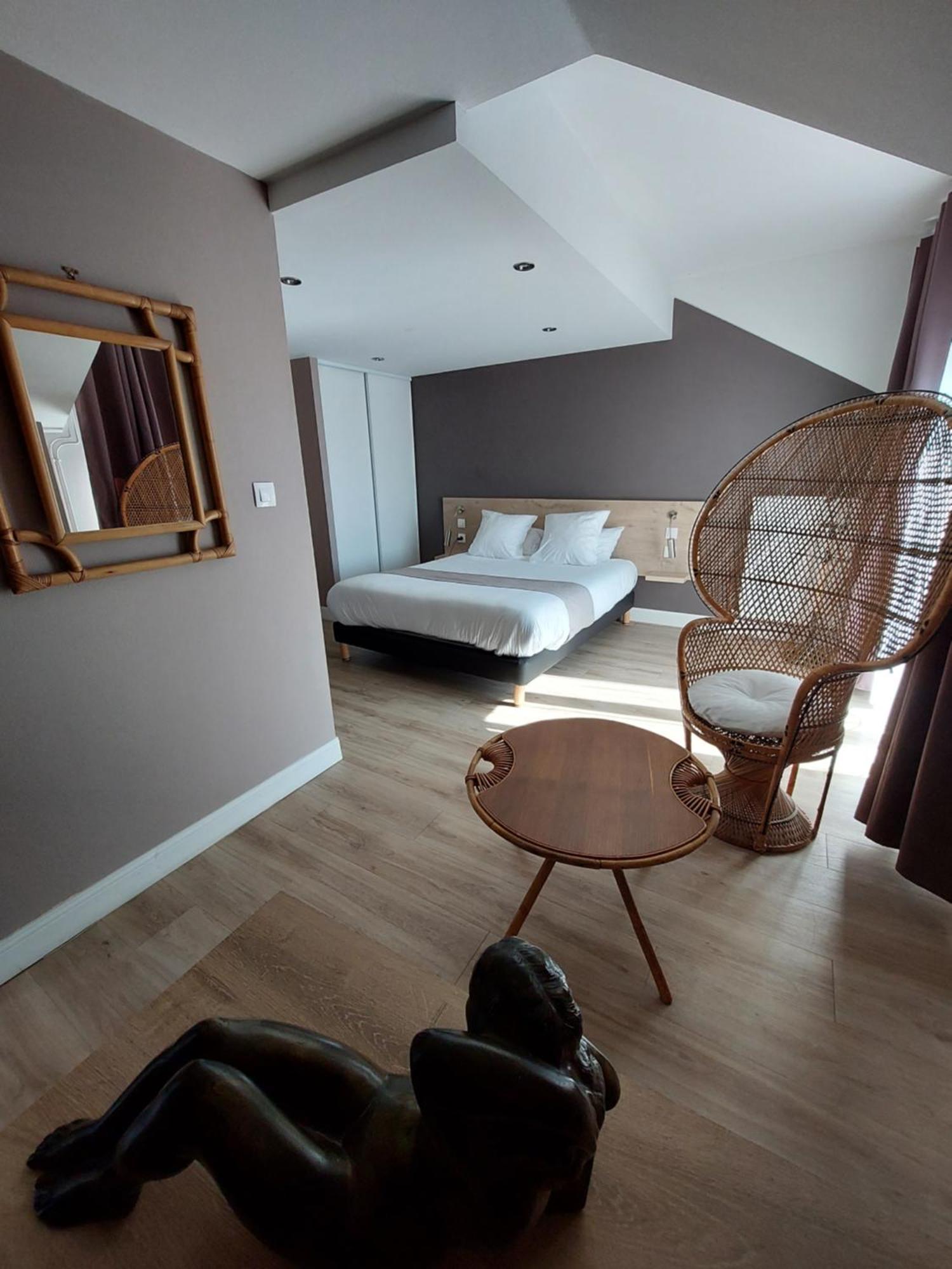 Logis Auberge Des Voyageurs Vandieres  ภายนอก รูปภาพ