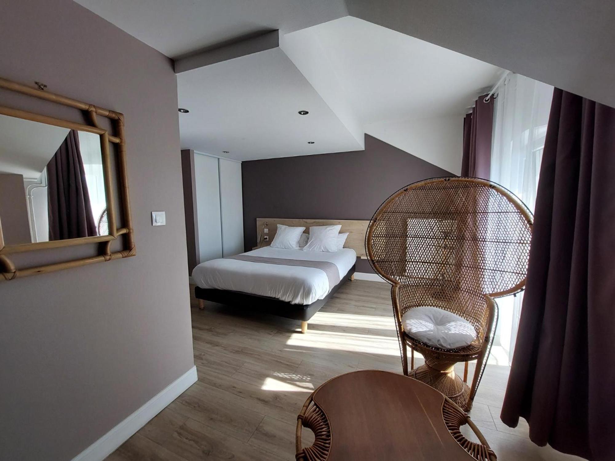 Logis Auberge Des Voyageurs Vandieres  ภายนอก รูปภาพ