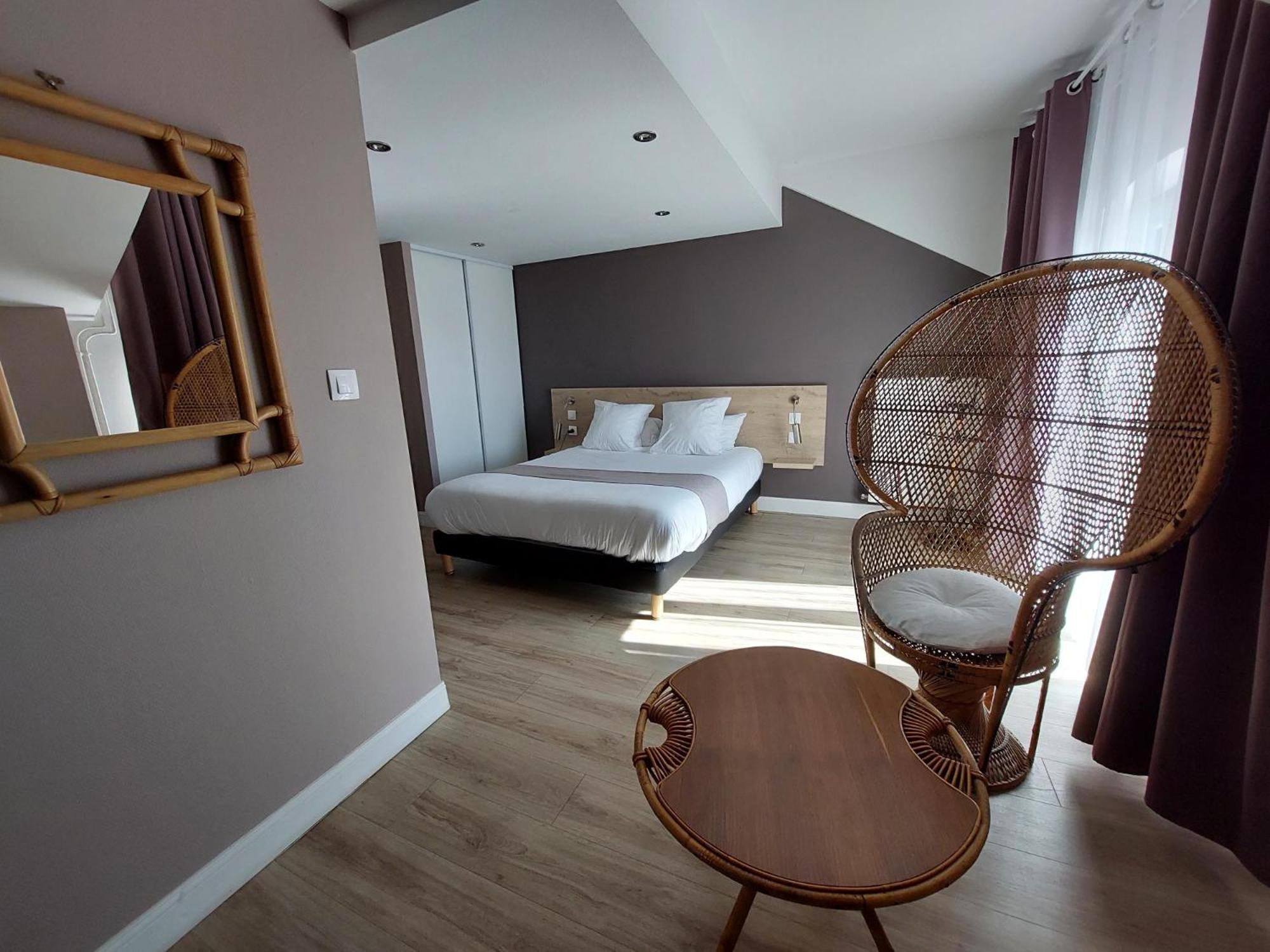 Logis Auberge Des Voyageurs Vandieres  ภายนอก รูปภาพ