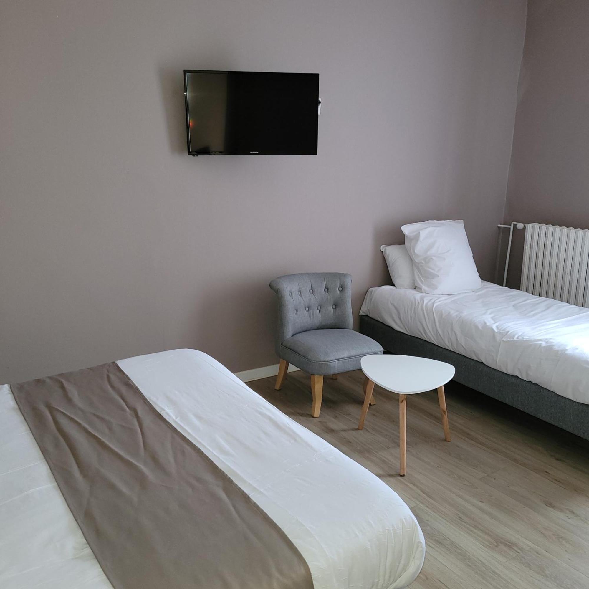 Logis Auberge Des Voyageurs Vandieres  ภายนอก รูปภาพ