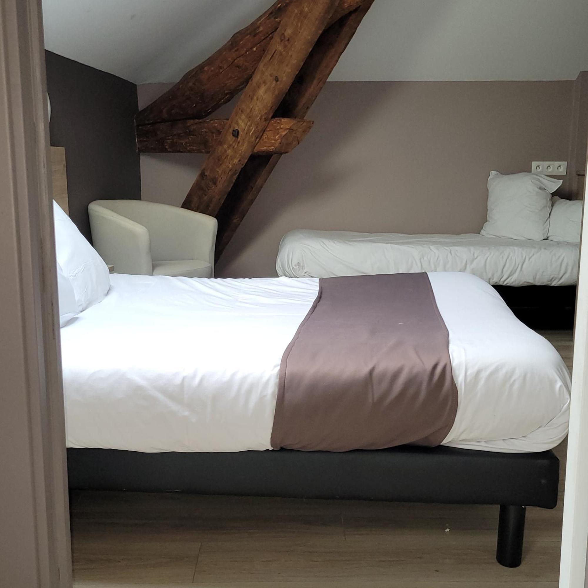 Logis Auberge Des Voyageurs Vandieres  ภายนอก รูปภาพ