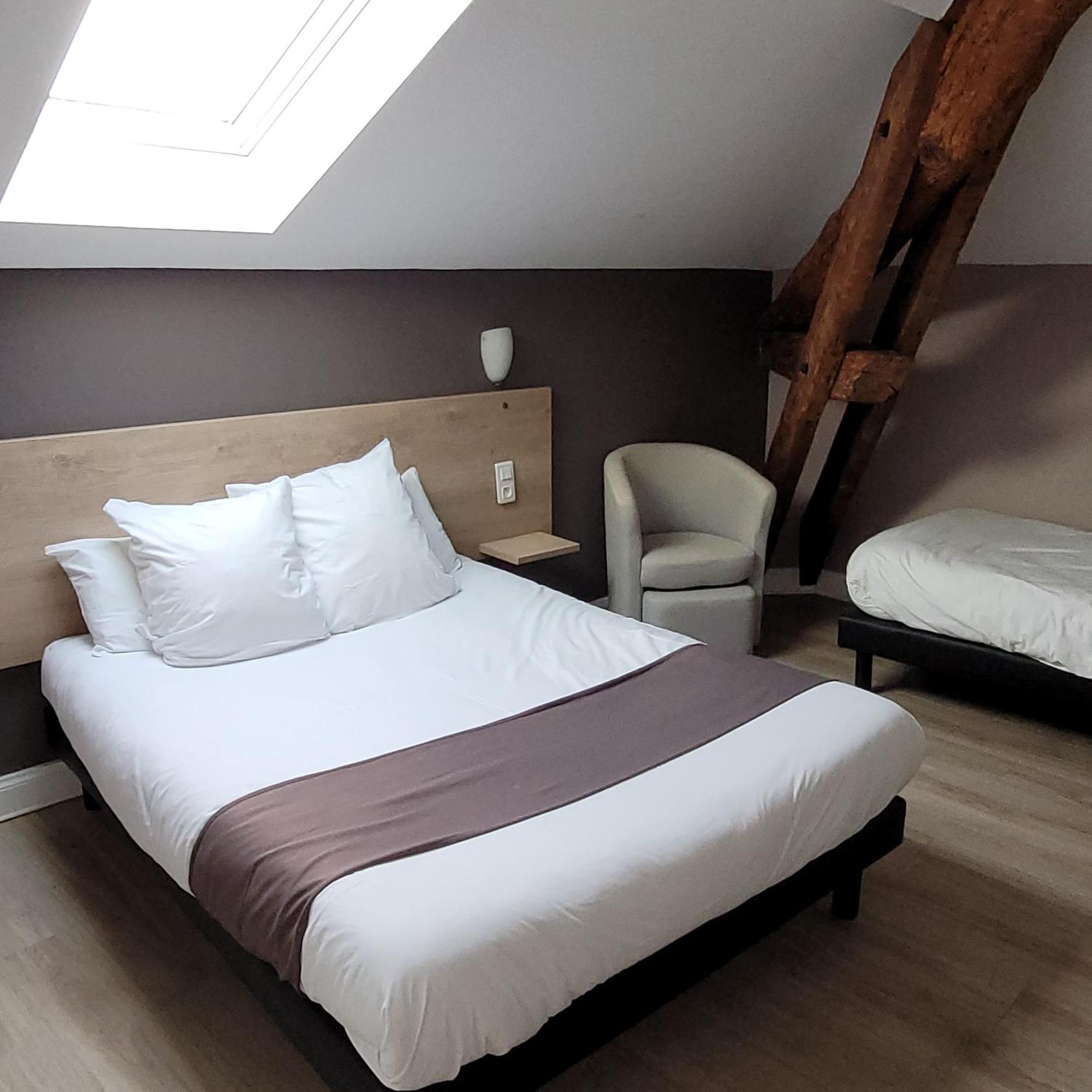 Logis Auberge Des Voyageurs Vandieres  ภายนอก รูปภาพ